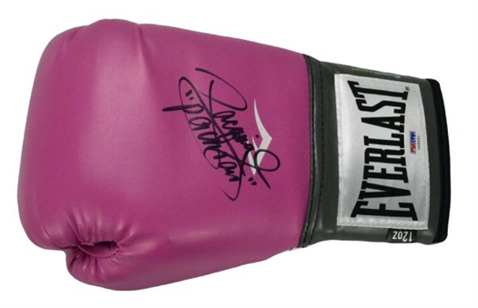 Manny Pacquiáo Signed Everlast Pink Boxing Glove